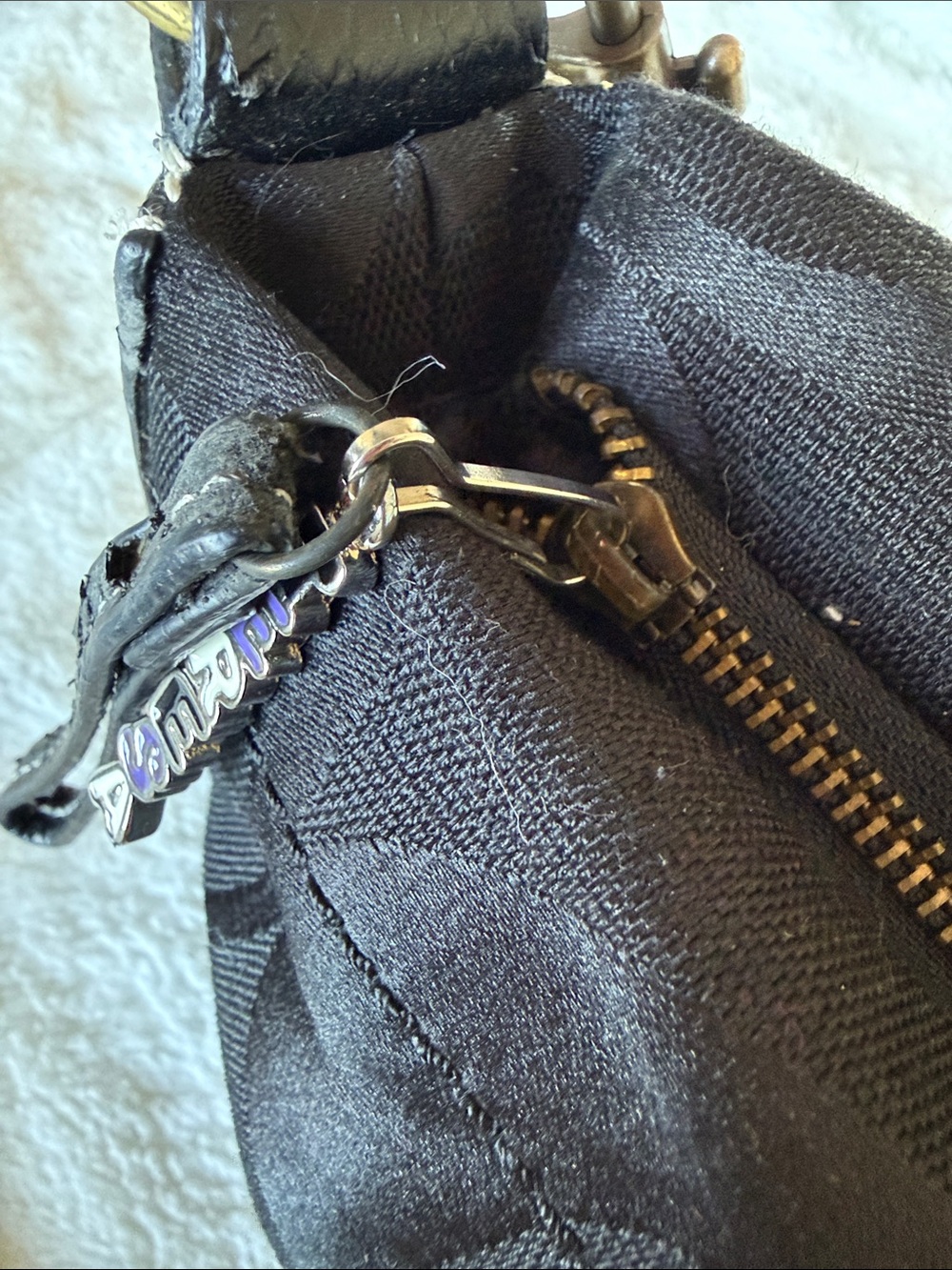 Coach Black Signature Jacquard Shoulder Bag with Brass Hardware - Picture 9 of 12